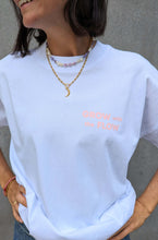 Laden Sie das Bild in den Galerie-Viewer, yoga shirt omlala oversized grow with the flow weiß