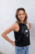 Laden Sie das Bild in den Galerie-Viewer, yoga shirt omlala magic happens in the unexpected yoga zitate