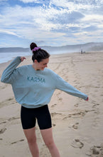 Laden Sie das Bild in den Galerie-Viewer, yoga sweater omlala karma baby