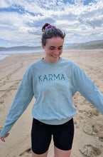 Laden Sie das Bild in den Galerie-Viewer, yoga sweater karma baby omlala