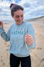 Laden Sie das Bild in den Galerie-Viewer, yoga sweater karma baby omlala