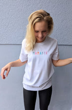Laden Sie das Bild in den Galerie-Viewer, yoga shirt nachhaltig omlala mamaste namaste