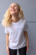 Laden Sie das Bild in den Galerie-Viewer, yoga shirt nachhaltig omlala mamaste namaste
